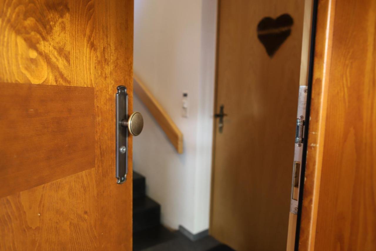 Excellent Flat With A Fantastic View Of The Eiger! Apartment Grindelwald Bagian luar foto